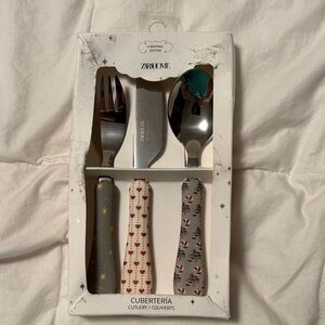 Zara Festive Cutlery Set - Gray, Red, White